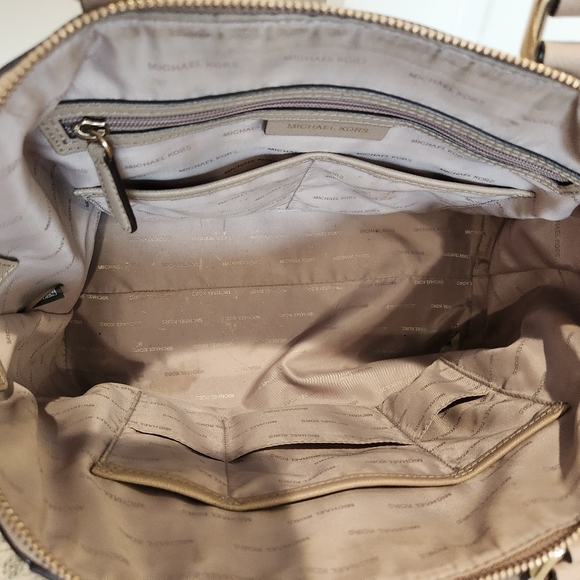 Ciara Bag Saffiano Leather - Picture 2 of 10